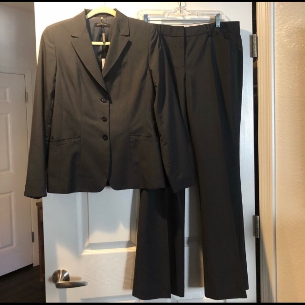 Elie Tahari Suit